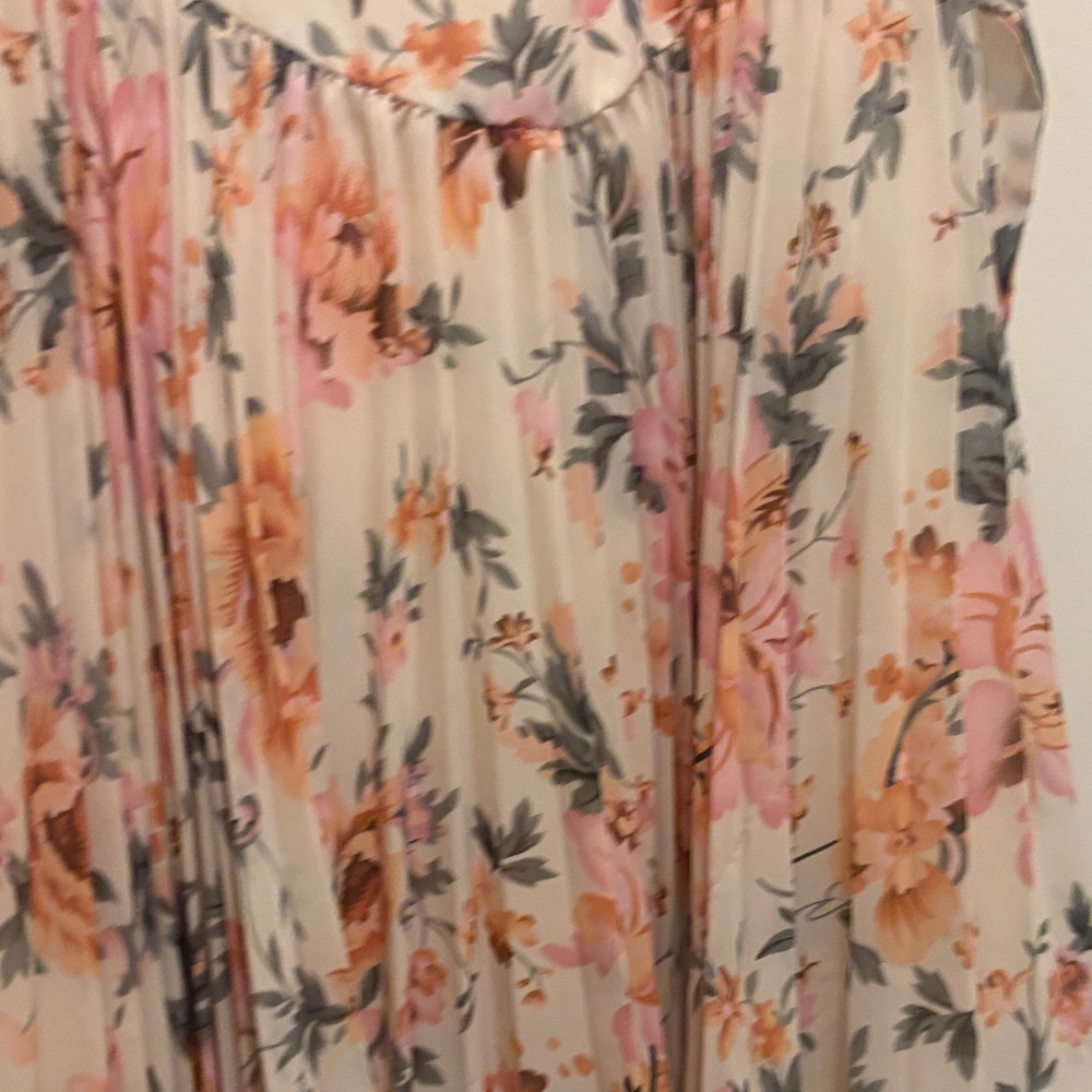 Floral Halter Neck Dress - Picture 4 of 5